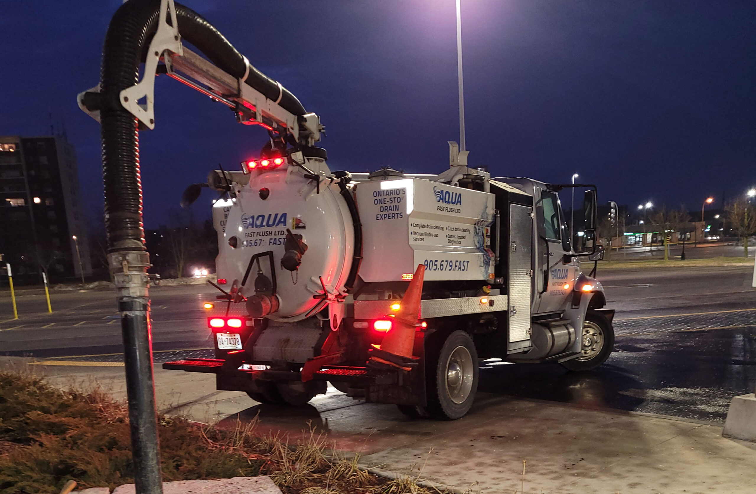 Power vac & hydrovac for food processing